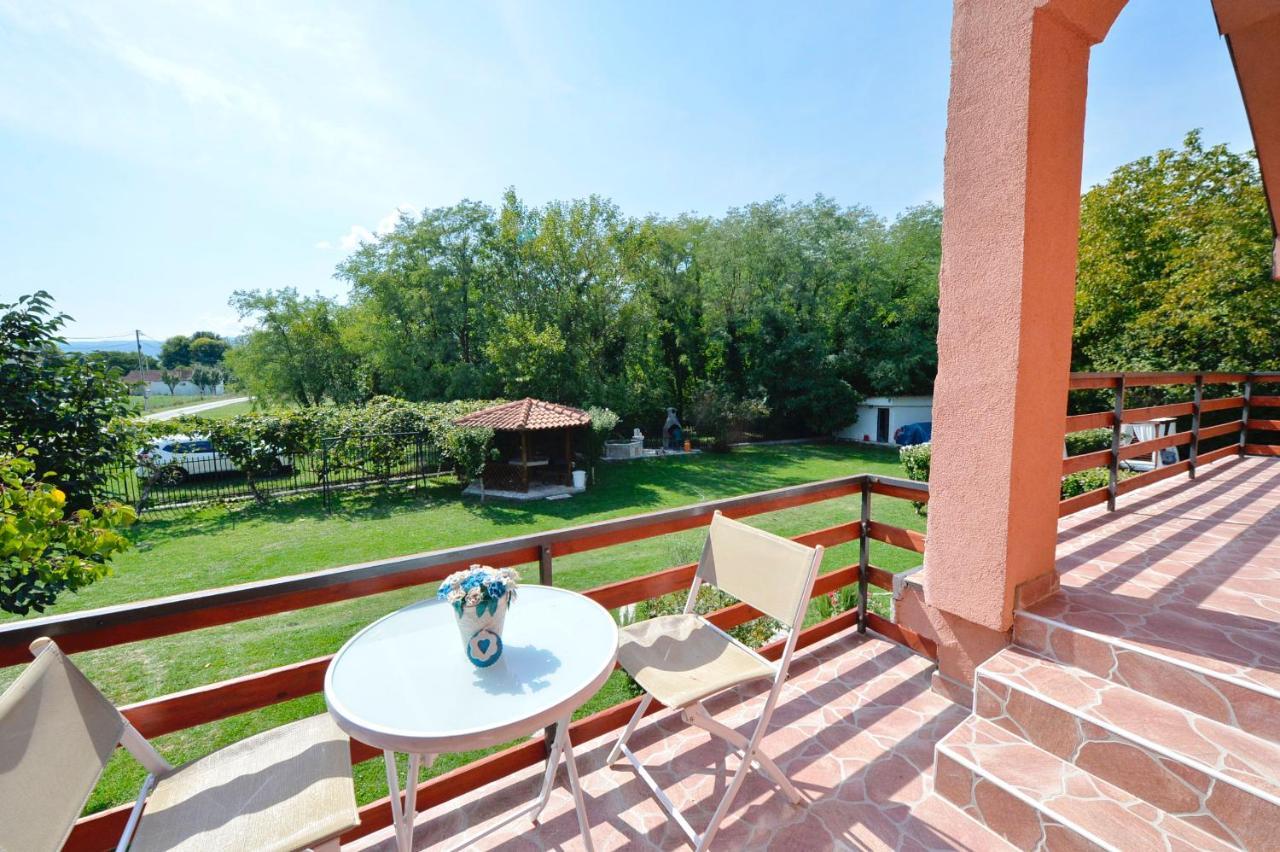 Vila Andrea Danilovgrad Luaran gambar