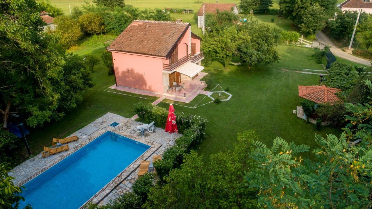 Vila Andrea Danilovgrad Luaran gambar